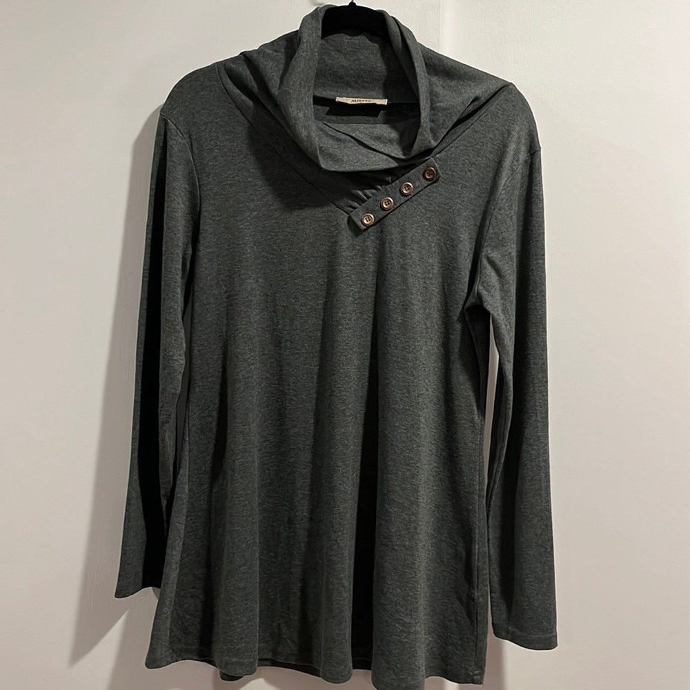 Miusey Woman’s tunic long sleeve